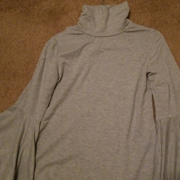 NWT Godshield turtleneck top w/bell sleeves Sz. M - Picture 7 of 7